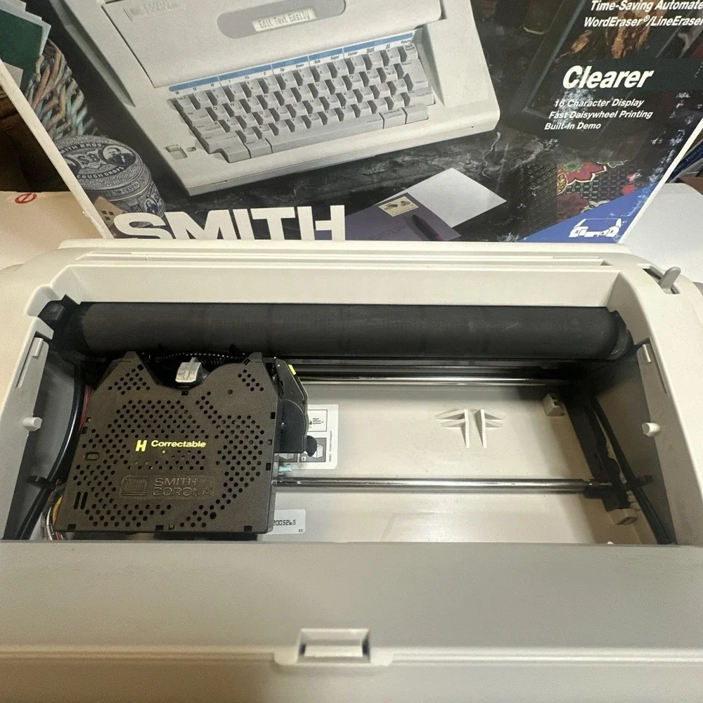 The Display 900 Dictionary Typewriter Vintage Smith Corona Compact Tested NA3HH